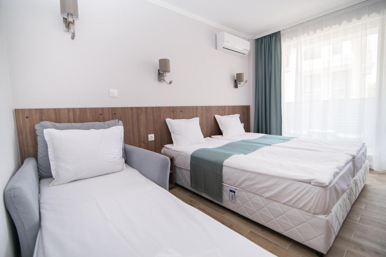 Cinema Hotel Приморсько Екстер'єр фото