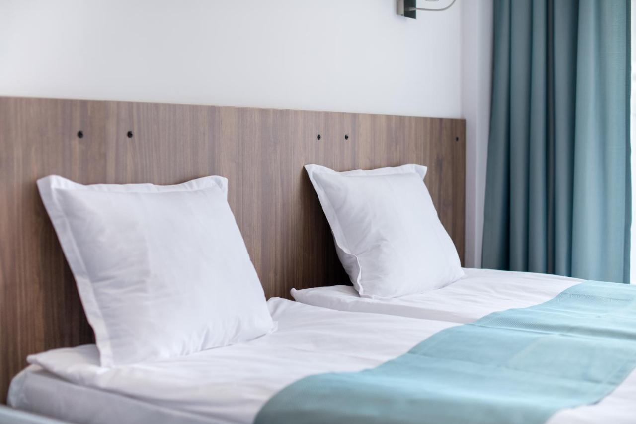 Cinema Hotel Приморсько Екстер'єр фото