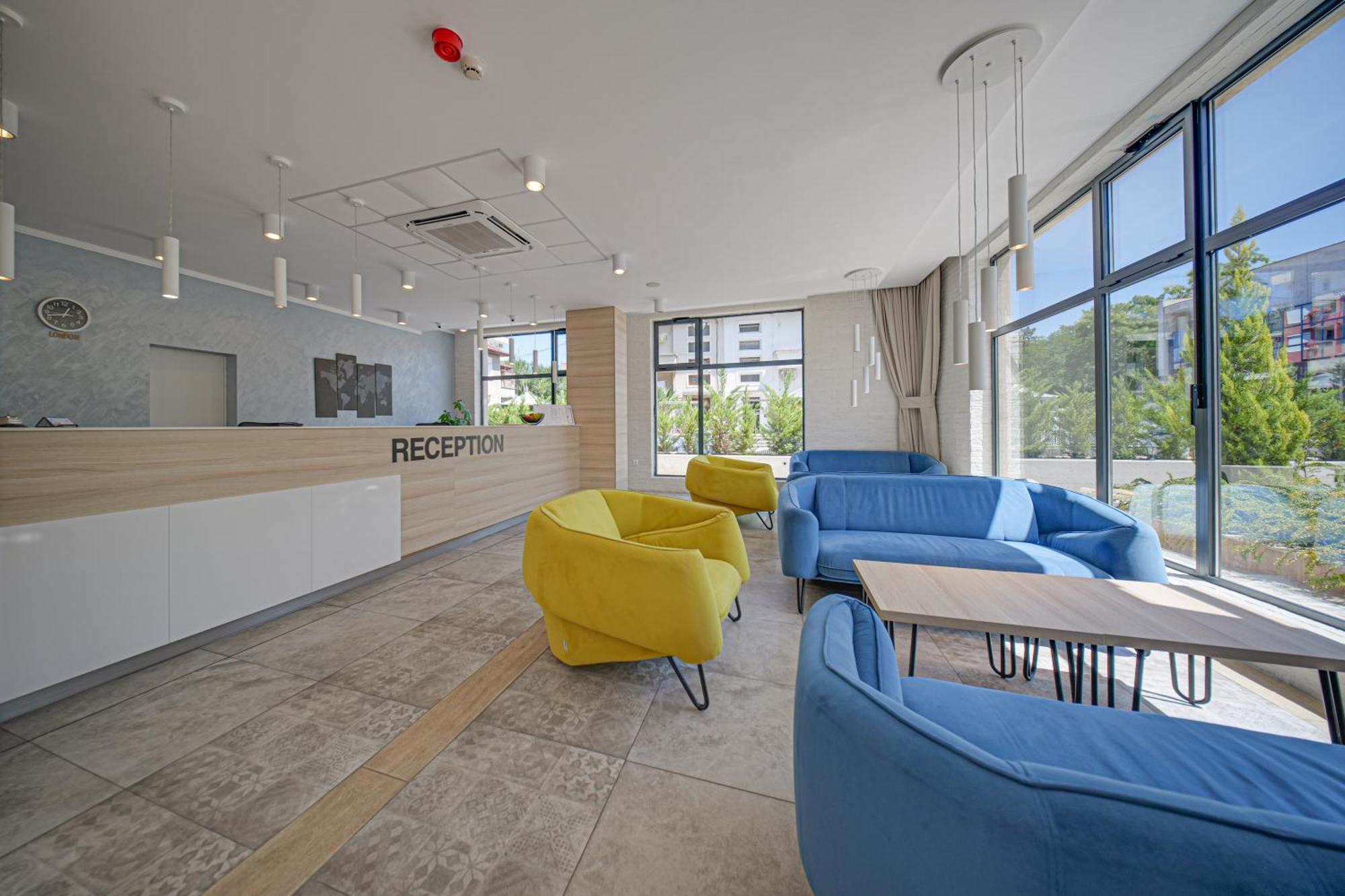 Cinema Hotel Приморсько Екстер'єр фото